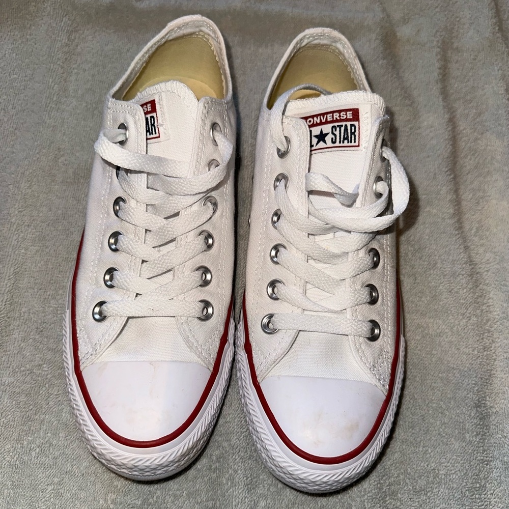 Converse Chuck Taylor Low Top